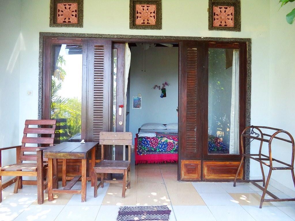 Kadek Homestay Амед Экстерьер фото
